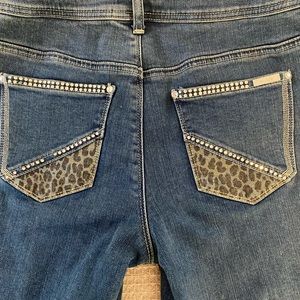 So Slimming Chico’s Jeans straight leg w leopard patch pockets, rhinestone trim